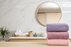 Handdoeken opbergen in de badkamer