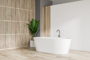 Hout in de badkamer