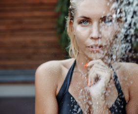 de voordelen van een koud water bad